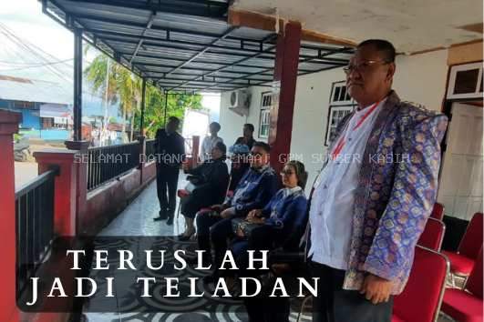 SANTAPAN HARIAN KELUARGA, Kamis, 13 Februari 2025, 1 Petrus 2 : 16 - 17, Jadilah Teladan